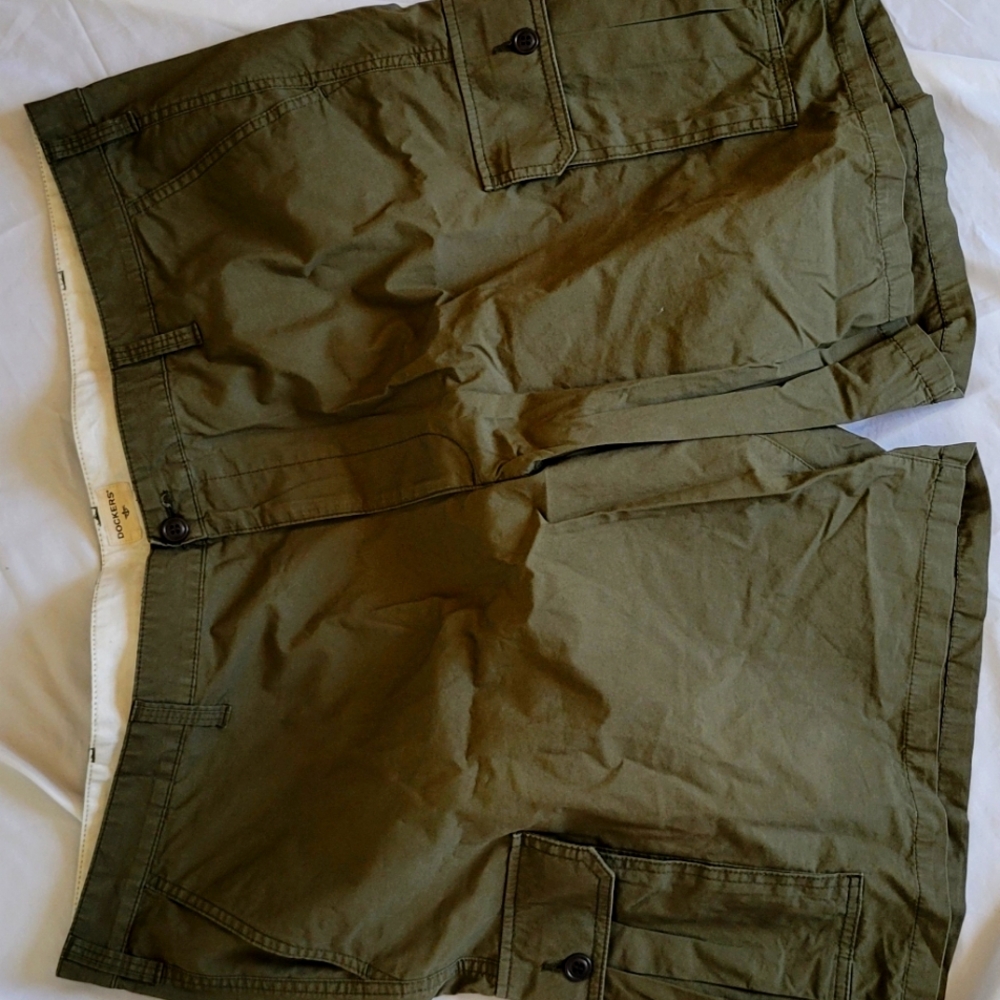 Men's Dockers Khaki Cargo Shorts